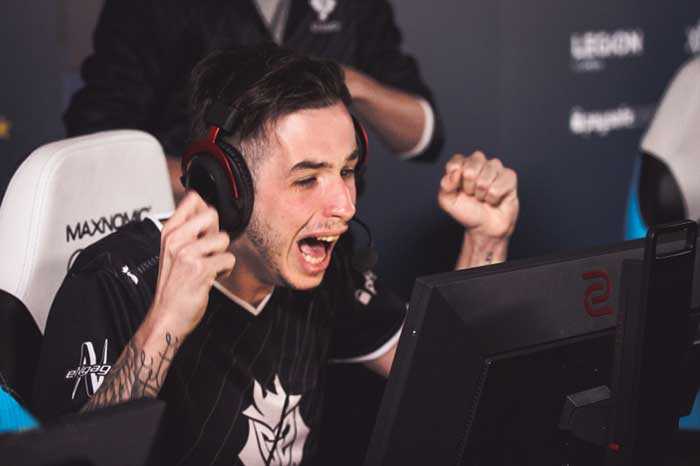 足球舞台上 足球舞台上