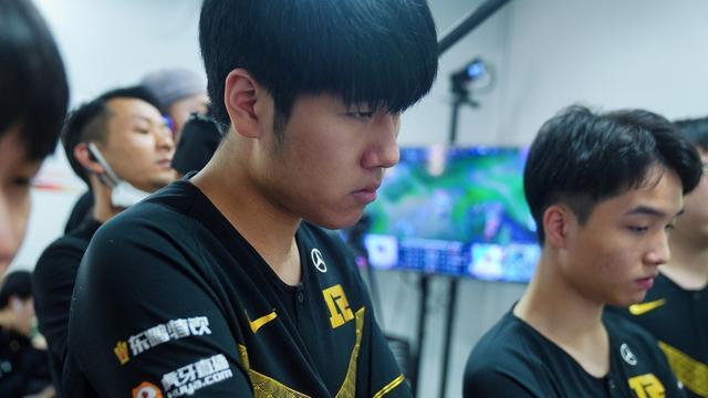 显示出球队 显示出球队